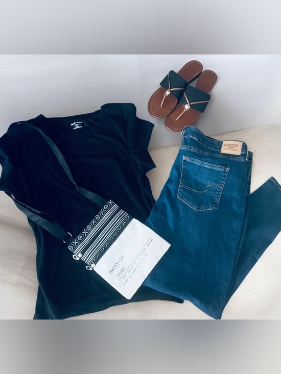 The Unbranded Brand Handbags - Swiftie Inspired Canvas Crossbody Bag NWOT Fan Gift Concert Festival Purse